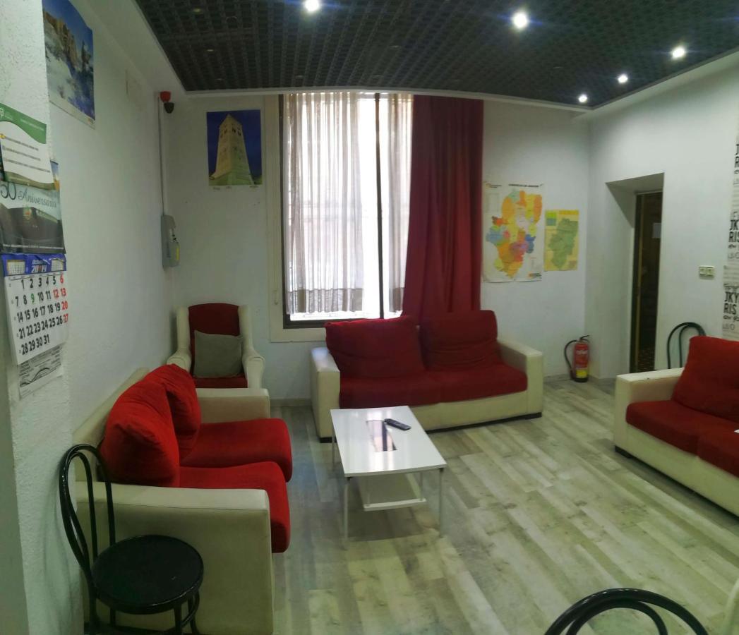 Albergue Internacional De Teruel City Backpackers Buitenkant foto